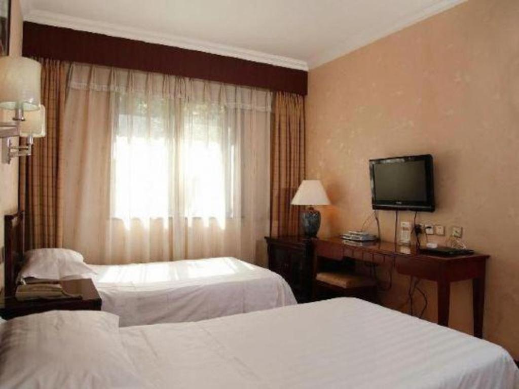 Hujialou Hot Spring Hotel Beijing Exterior photo